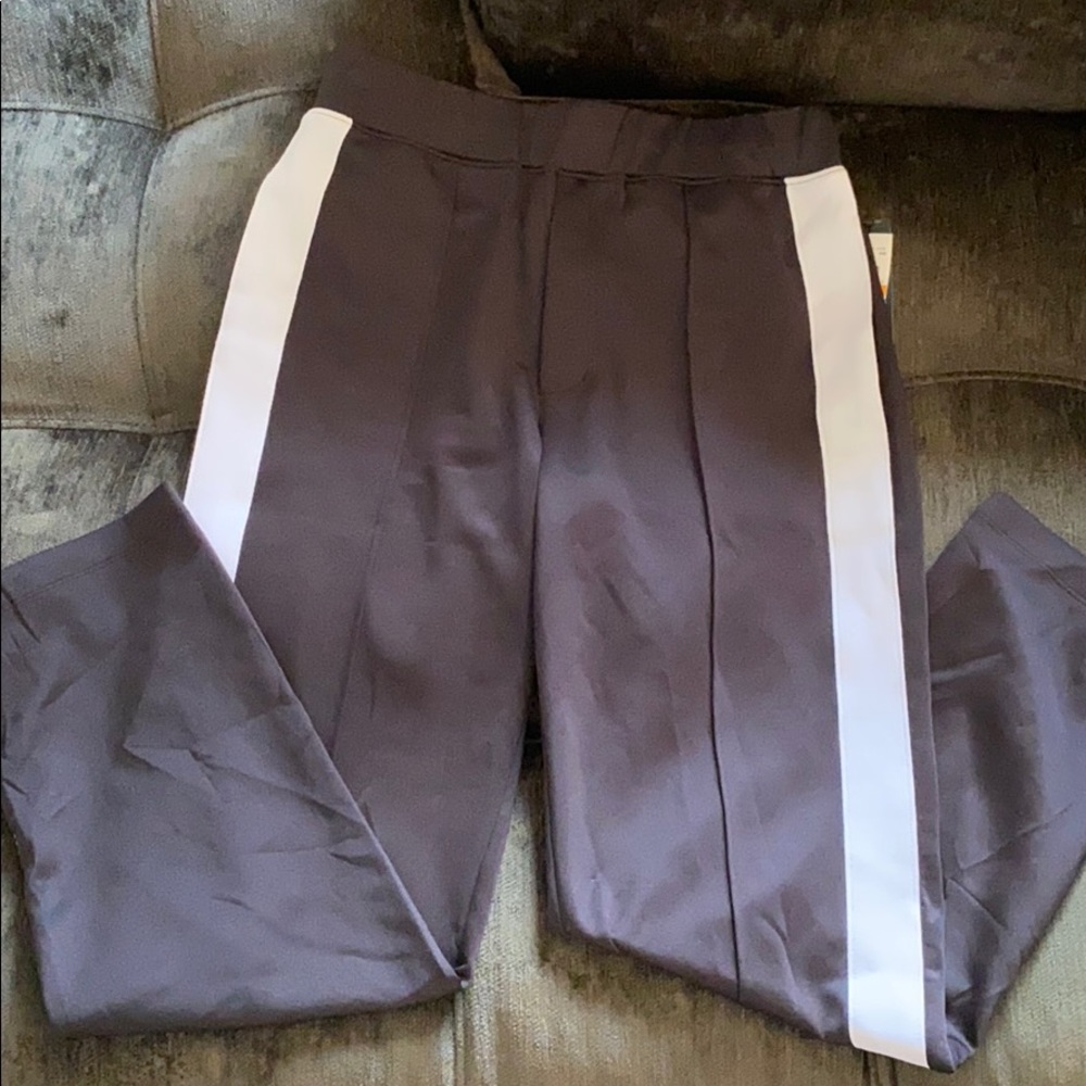 Perry Ellis pants brand new